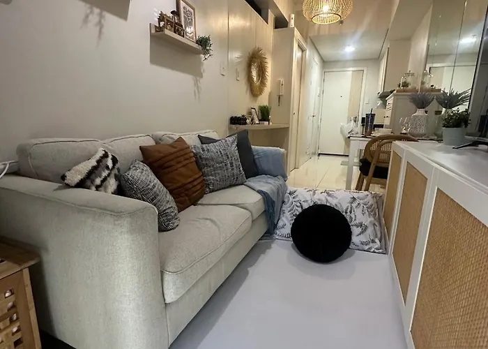Casa Alia At Coast - Near Moa, Us Embassy, Picc, Wtc